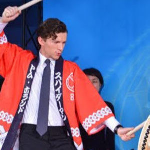 Meet your Posher, Yama